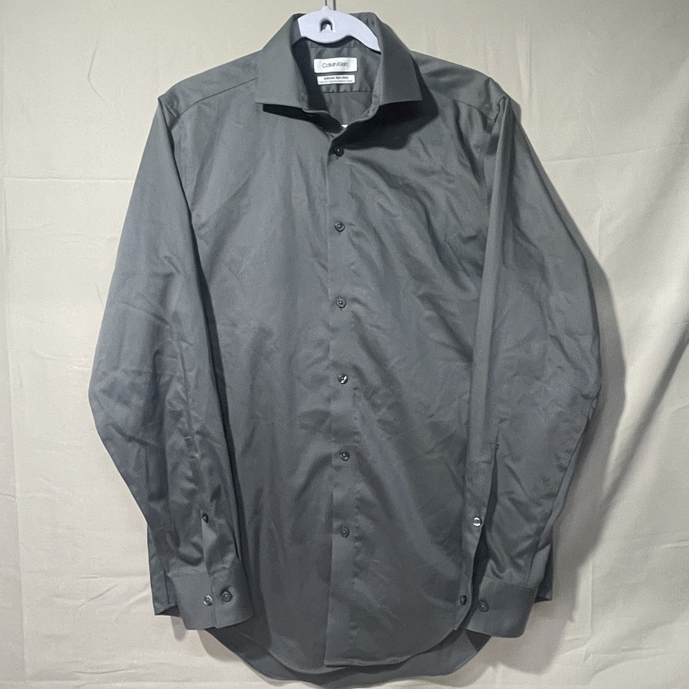 Calvin Klein Gray Button Down Dress Shirt Men's Size Medium Infinite No Iron - Picture 7 of 7